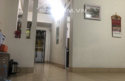 Bán nhà cấp 4 sạch sẽ, thoáng mát, ô tô vào tận đất. 50m2 Giá 1,x tỷ. Lh 0362554684